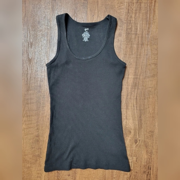 FREE W BUNDLE G21 ribbed tank top - Picture 1 of 7